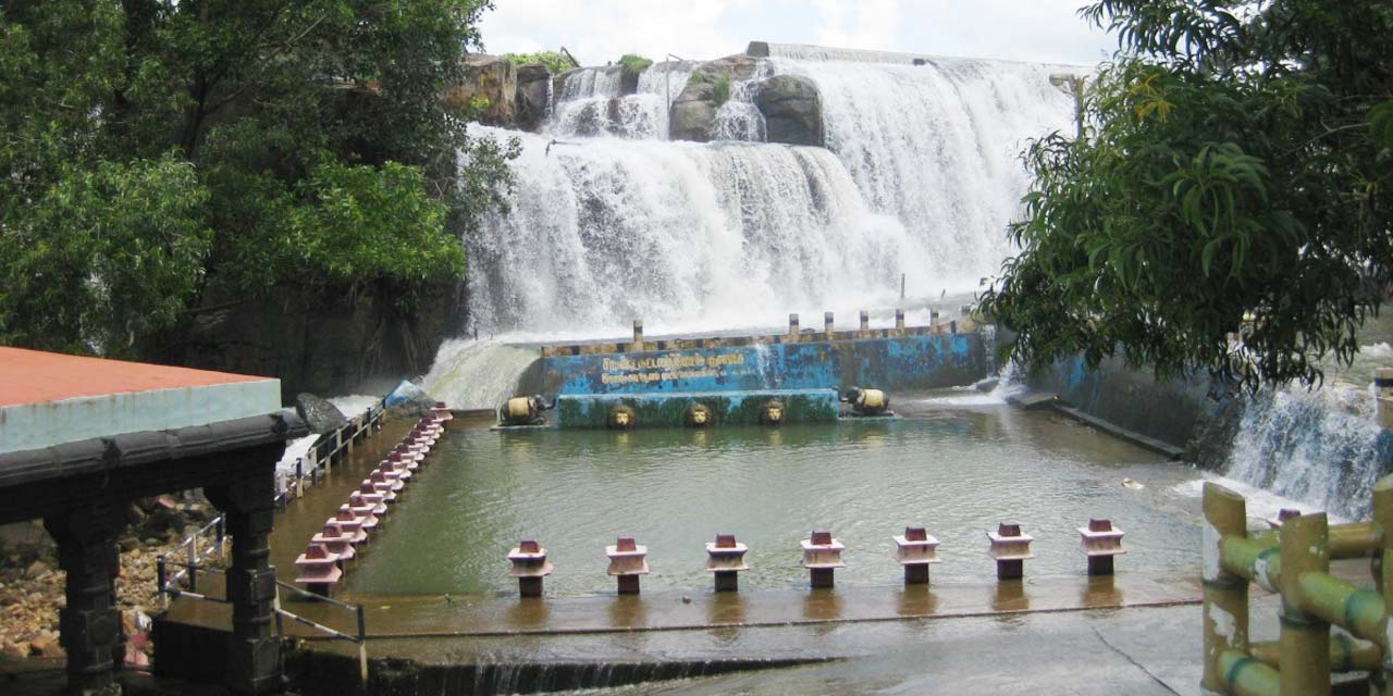 Thirparappu Waterfalls